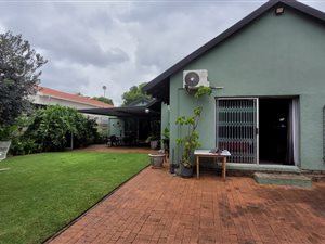 4 Bed House in Eloffsdal