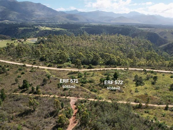 5051 m² Land available in The Crags