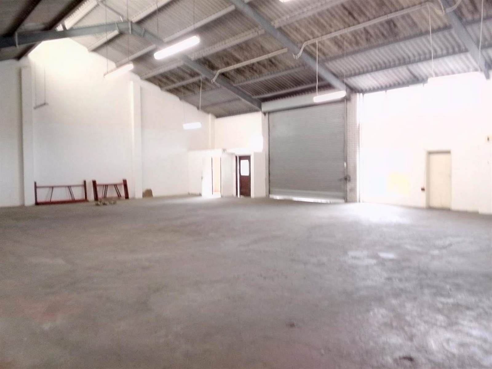 366  m² Industrial space in Retreat photo number 2