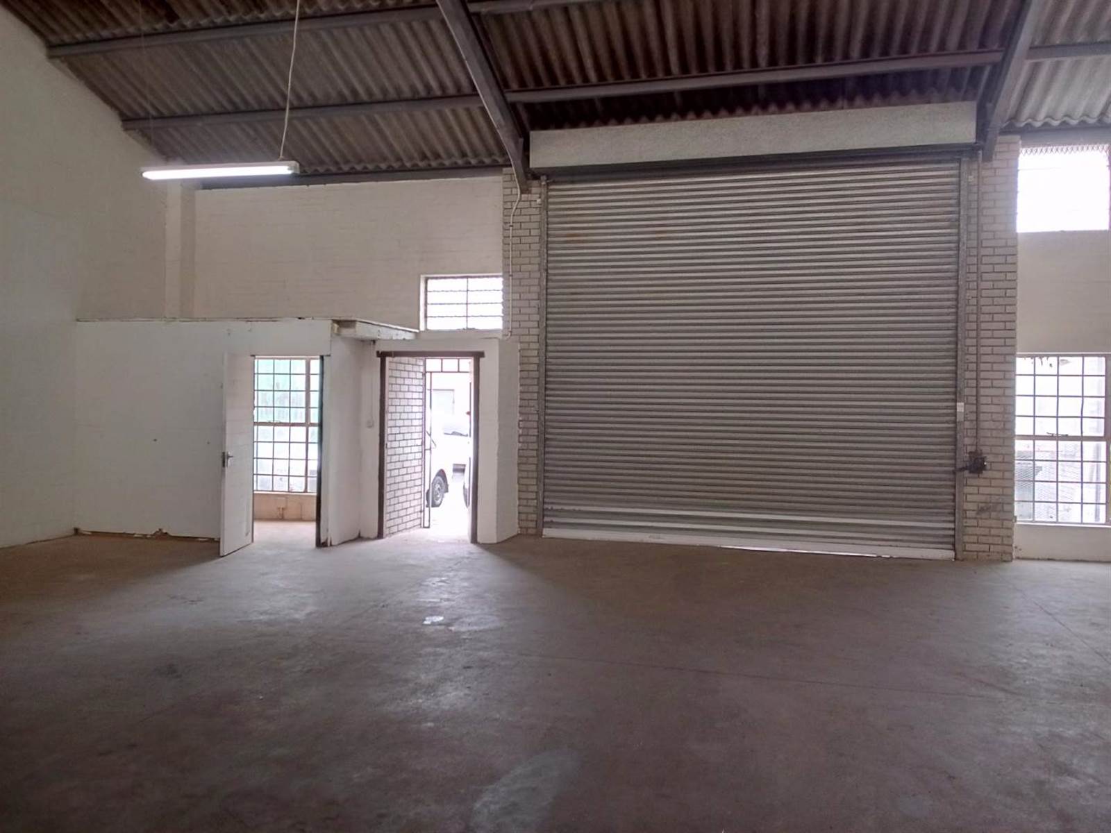 366  m² Industrial space in Retreat photo number 5