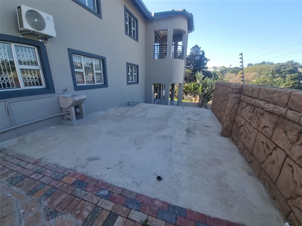 3 Bedroom House 3 Bedroom House