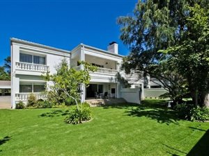 2 Bed Apartment in Senderwood