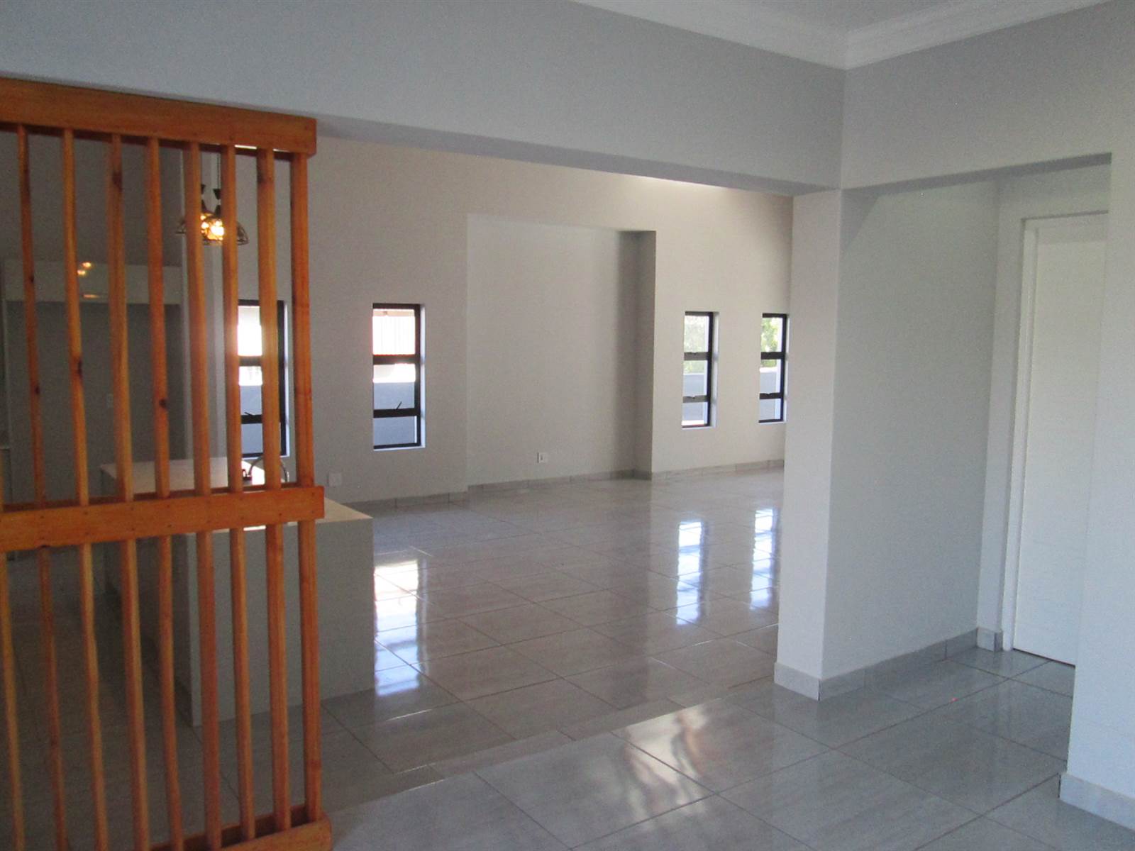 4 Bed House in Leloko photo number 12