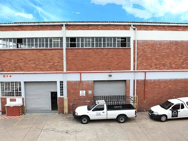 426  m² Industrial space