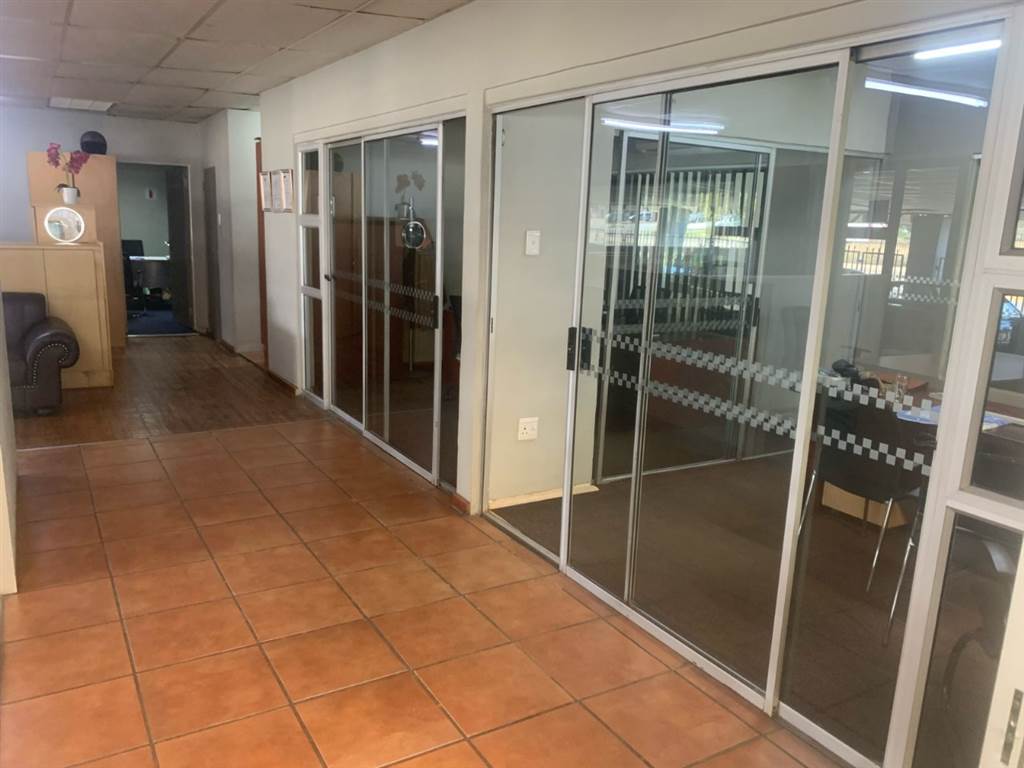 848  m² Commercial space in Bloemfontein photo number 8