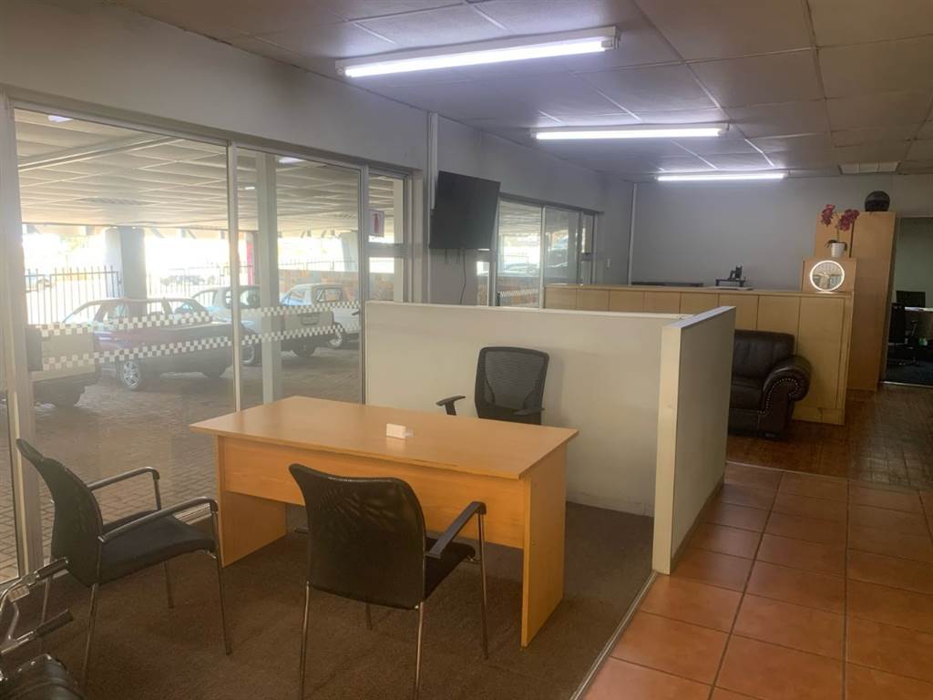 848  m² Commercial space in Bloemfontein photo number 11