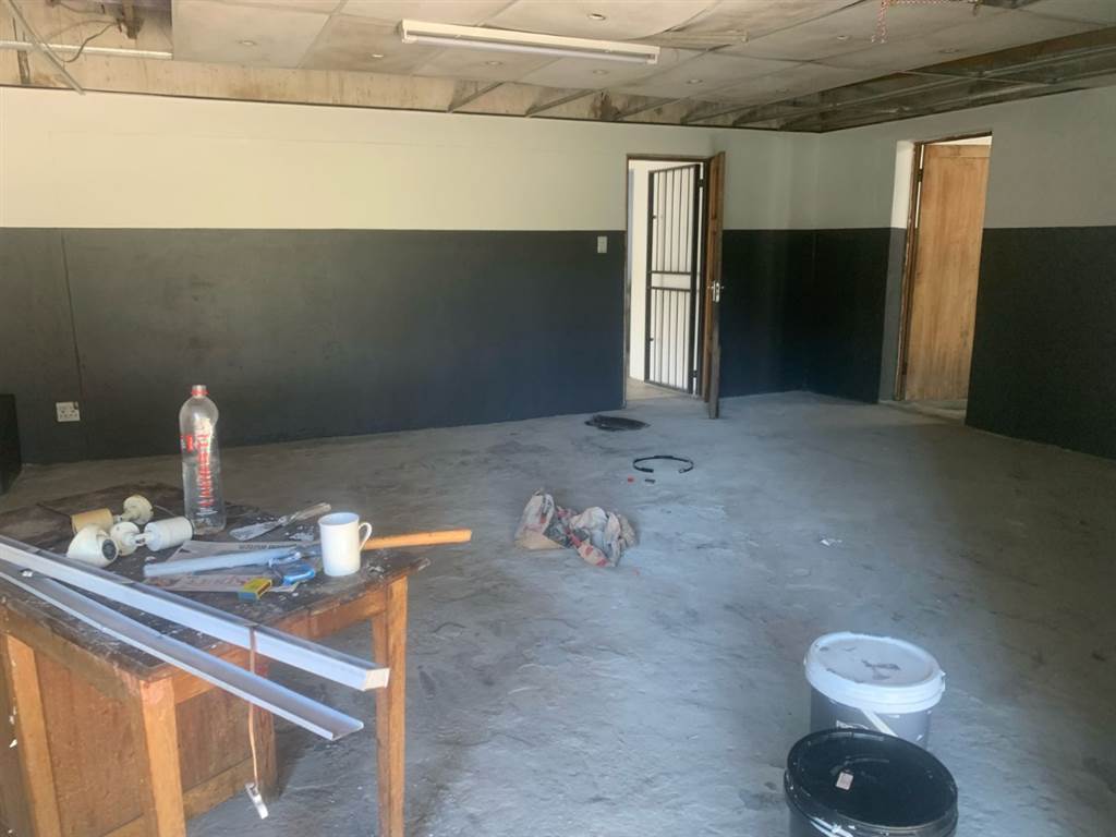 848  m² Commercial space in Bloemfontein photo number 27