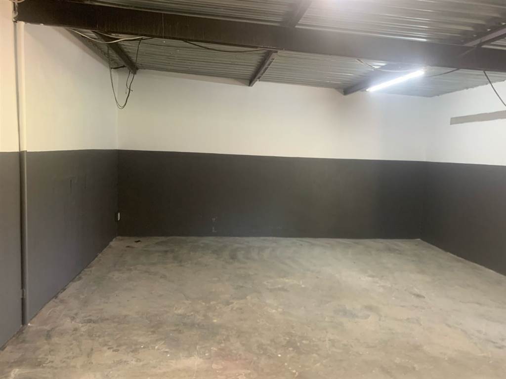 848  m² Commercial space in Bloemfontein photo number 29