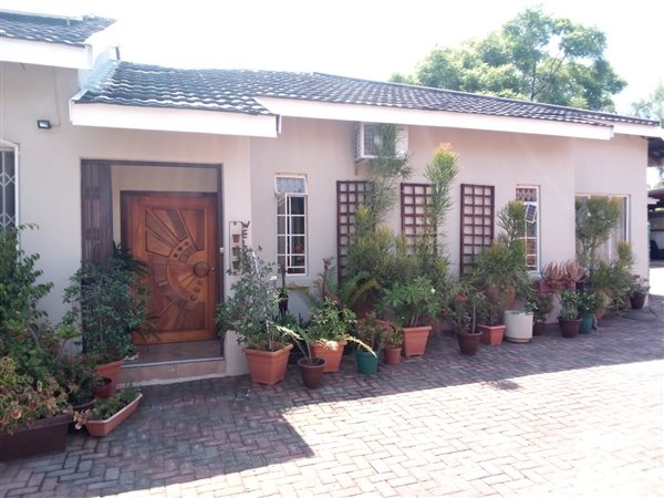 2 Bed House in Sterpark