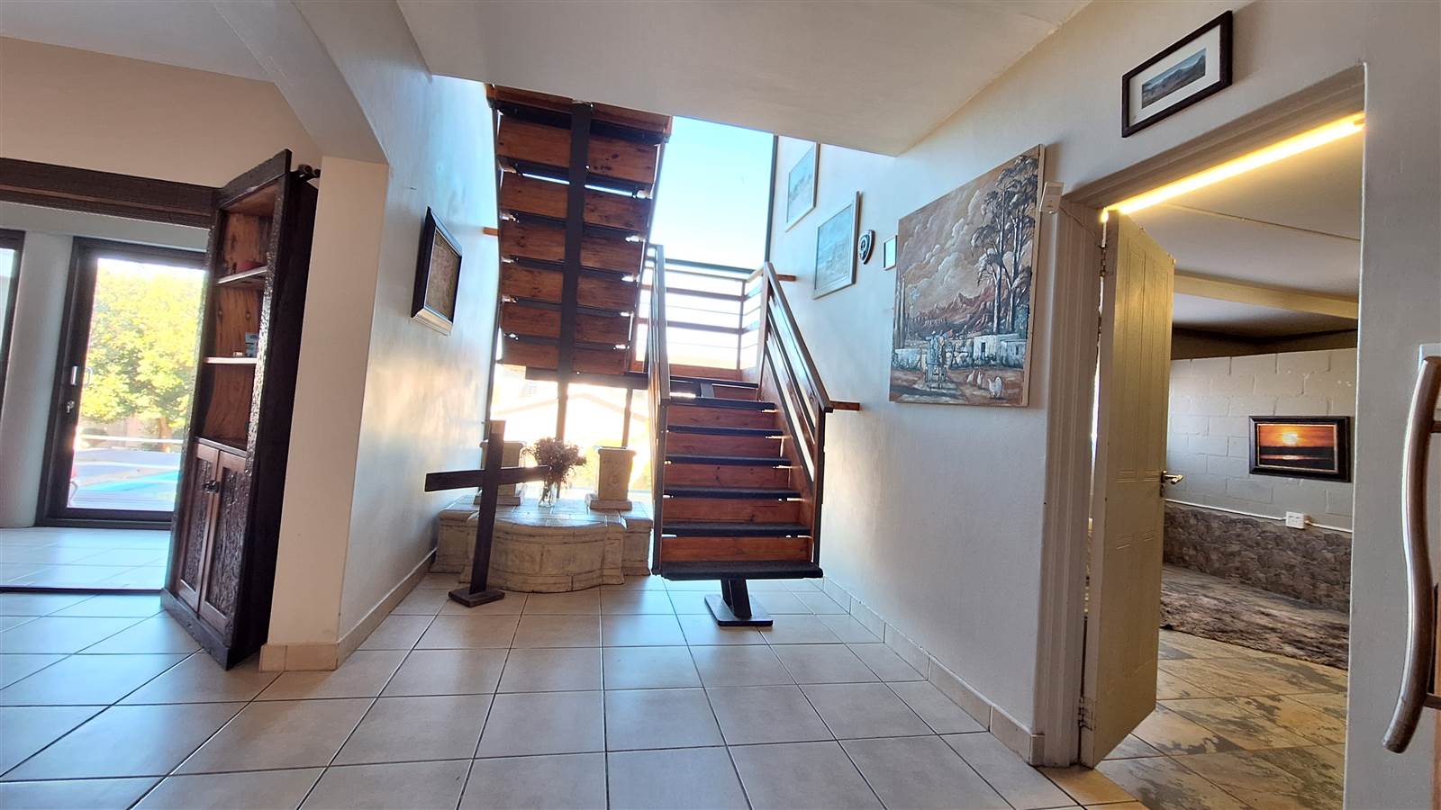 3 Bed House in Myburgh Park photo number 3
