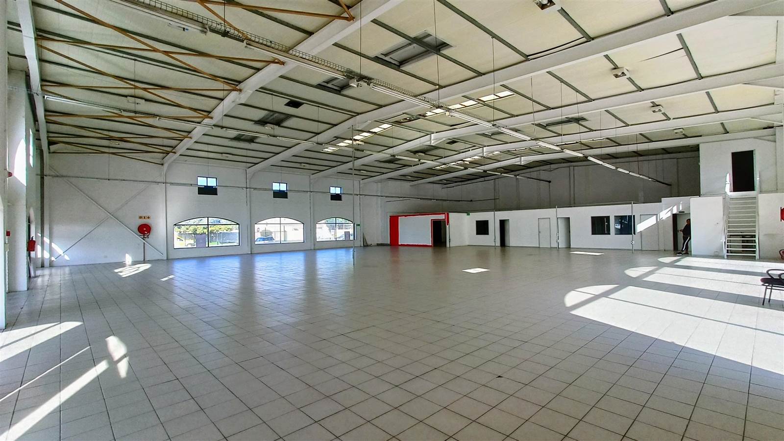 780  m² Commercial space in Parklands photo number 1