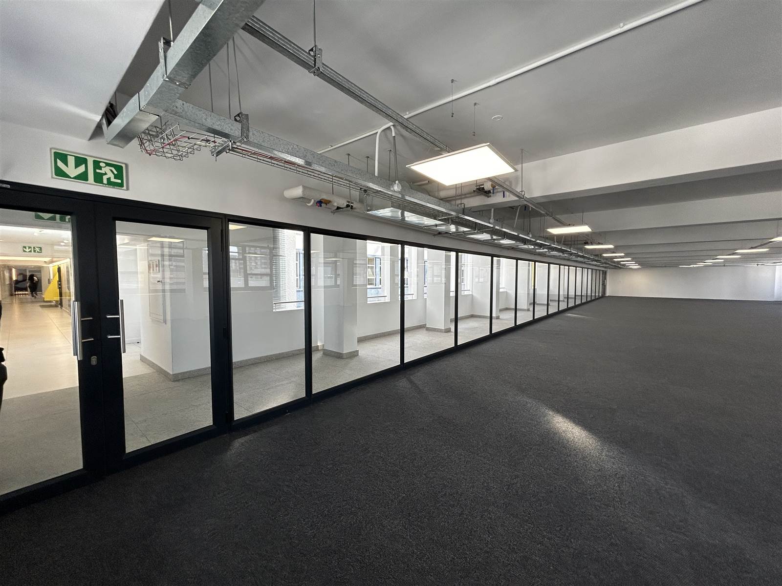 659  m² Commercial space in Cape Town City Centre photo number 1