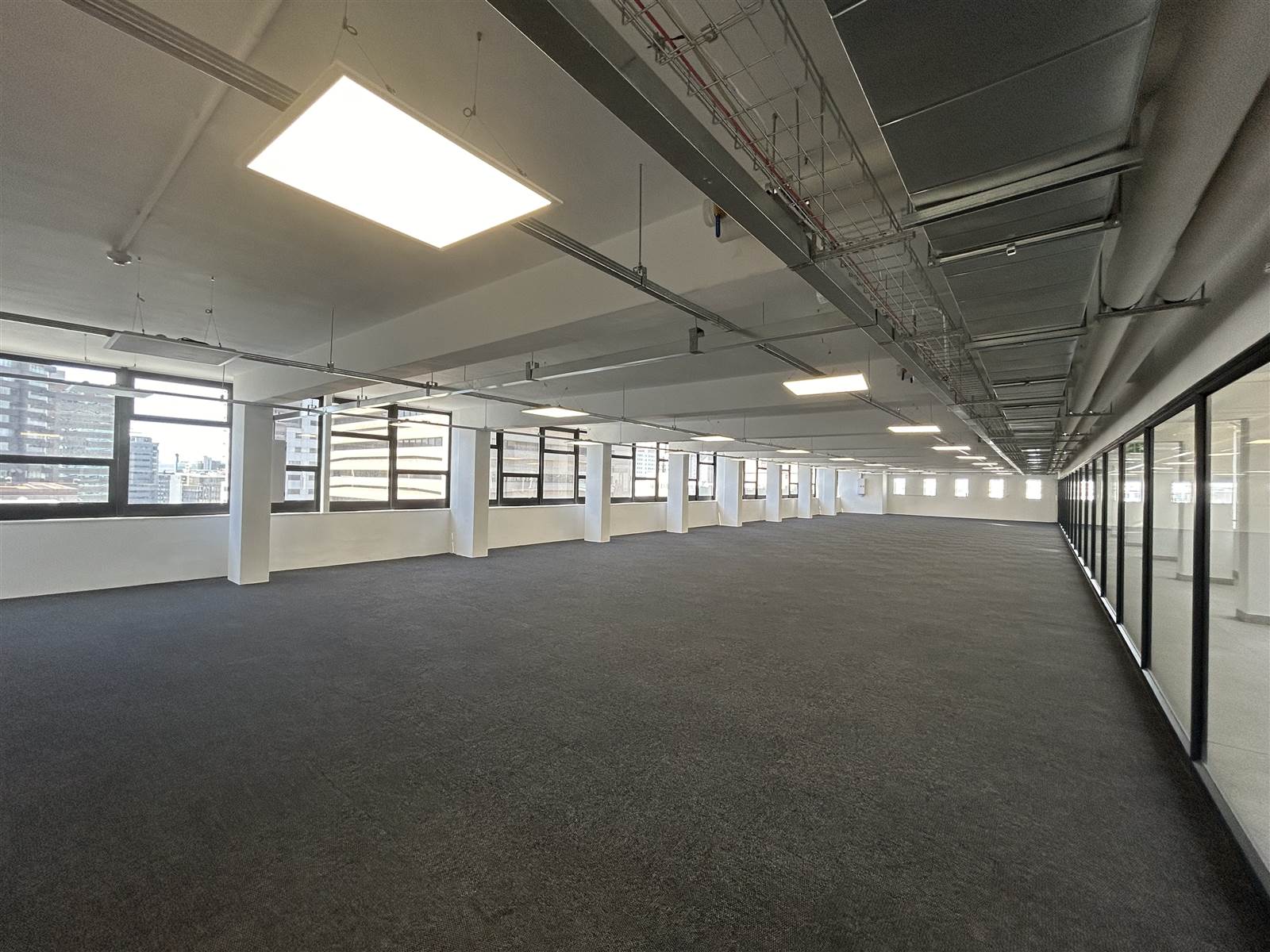 659  m² Commercial space in Cape Town City Centre photo number 9