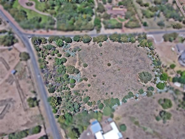 2 ha Land available in Lilyvale