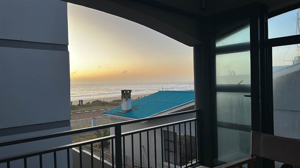 3 Bed Apartment in Jeffreys Bay photo number 1