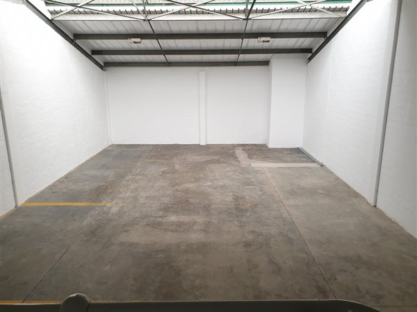 328  m² Industrial space