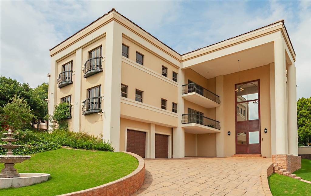 7 Bed House in Waterkloof Heights photo number 1