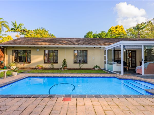 3 Bedroom Townhouse 3 Bedroom Townhouse