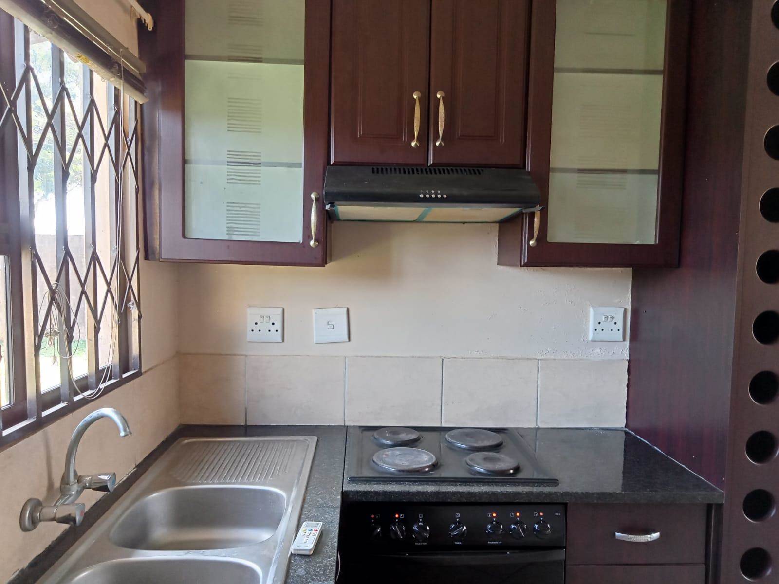 2 Bed House in Nyala Park photo number 3