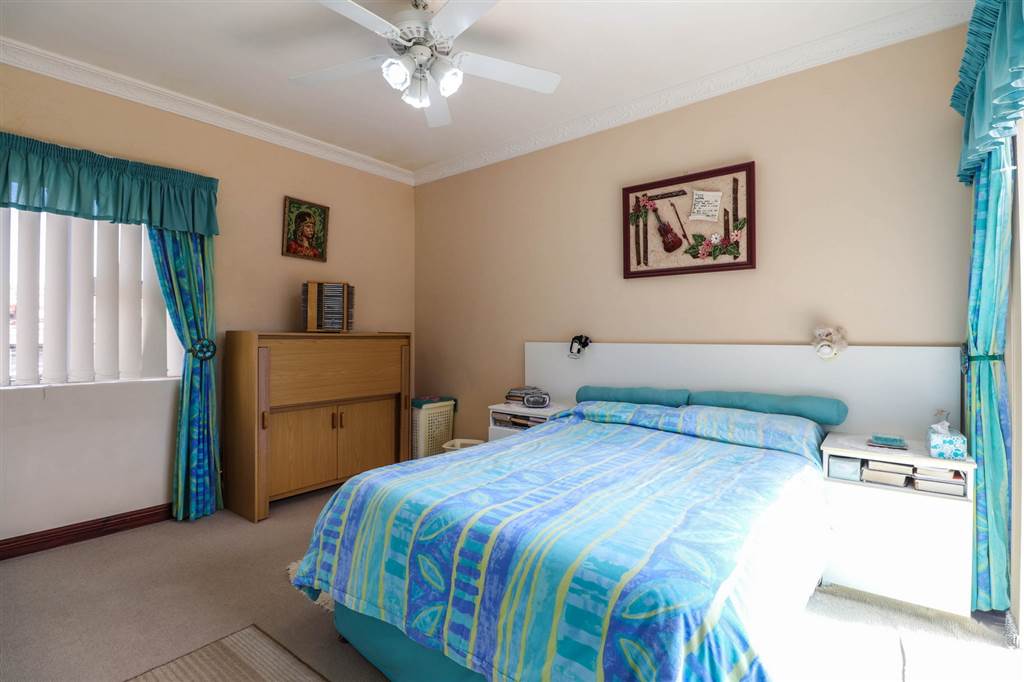 4 Bed House in Stilbaai photo number 20