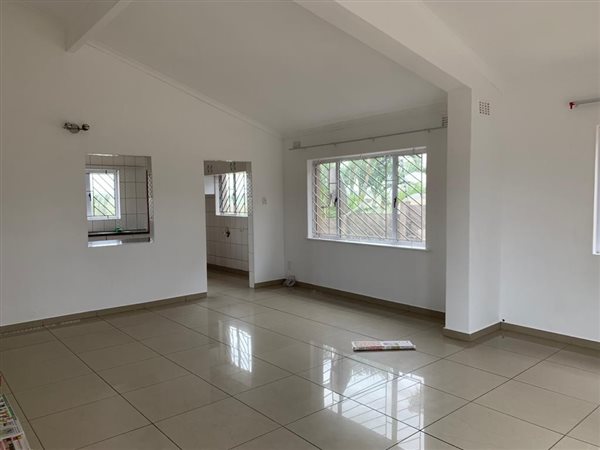 5 Bedroom House 5 Bedroom House