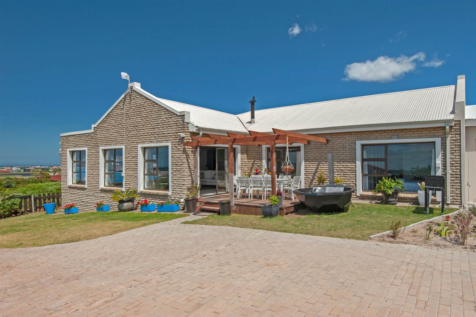 4 Bed House in Bettys Bay photo number 30