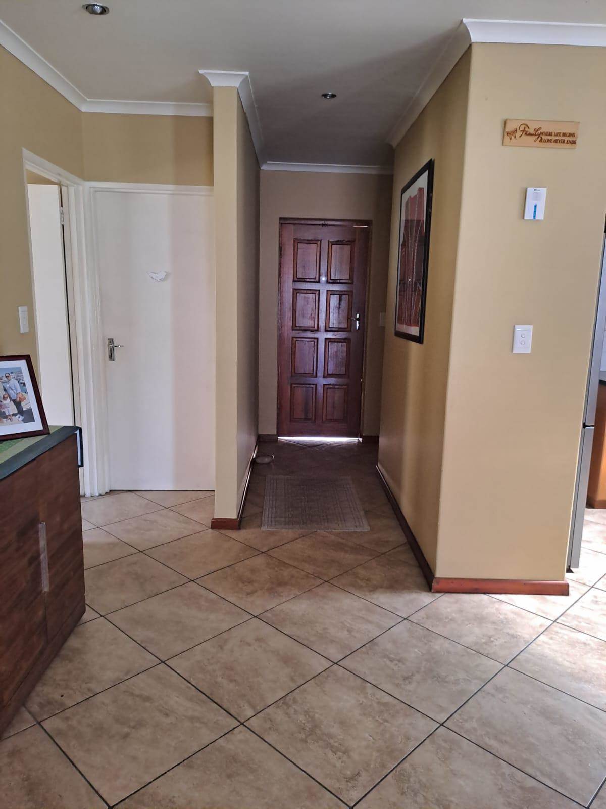 3 Bed House in Brackenfell Central photo number 16