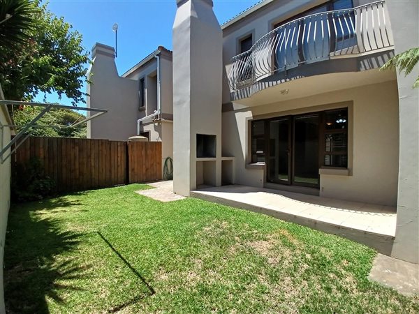 3 Bedroom Townhouse 3 Bedroom Townhouse