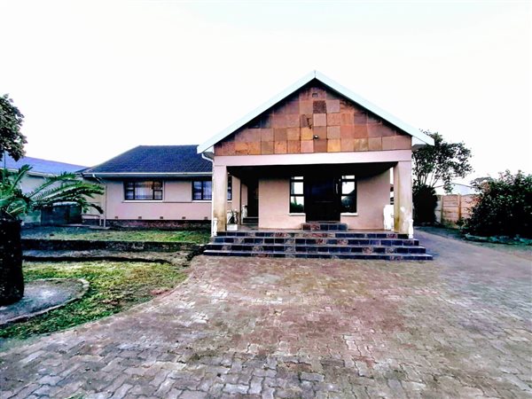 5 Bedroom House 5 Bedroom House