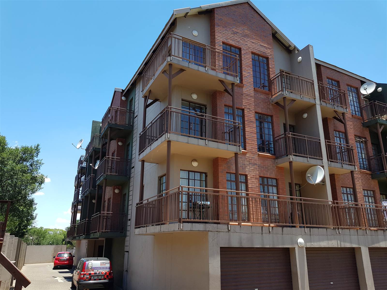 1 Bed Flat in Witbank Central photo number 2