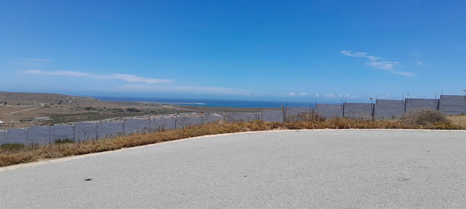 667 m² Land available in Saldanha photo number 3