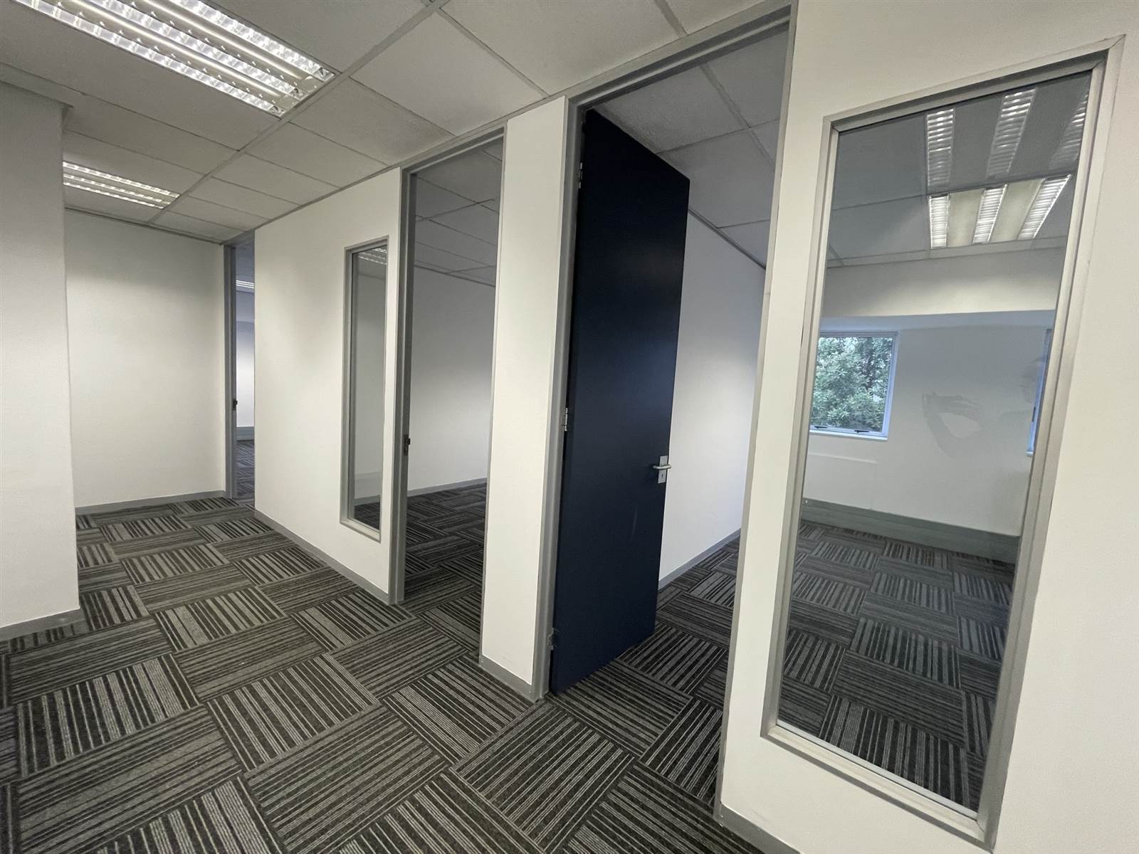 528  m² Commercial space in Rosebank photo number 4