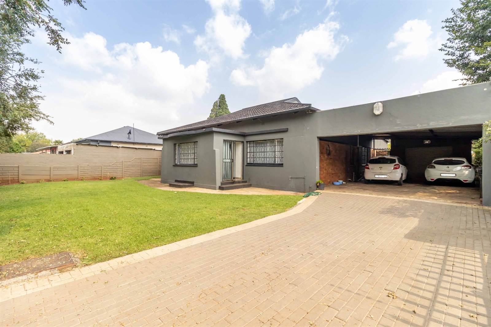 3 Bed House in Brenthurst photo number 1