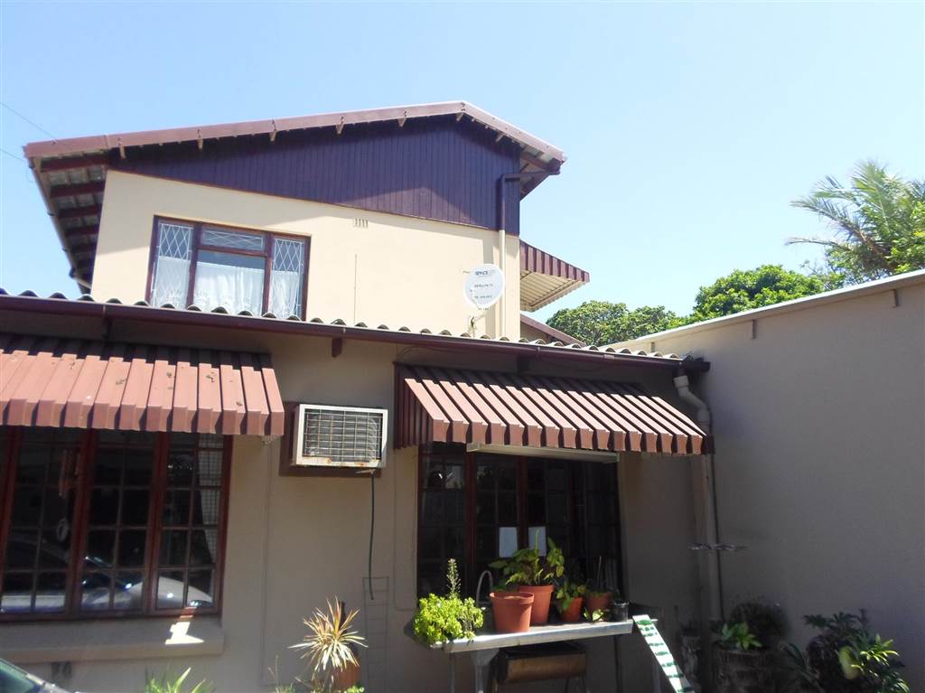 5 Bed House in Scottburgh Central photo number 13