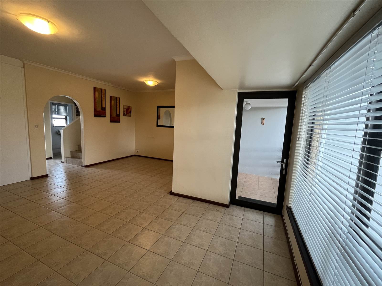 3 Bed Apartment in Rome photo number 10
