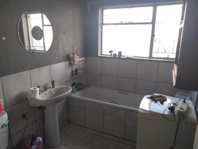 3 Bed House in Brakpan Central photo number 20