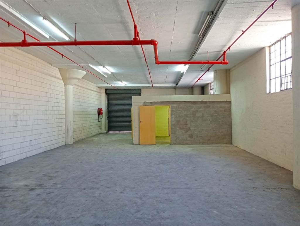 193  m² Industrial space in Congella photo number 5