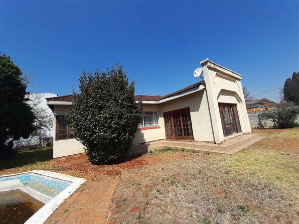 3 Bedroom House 3 Bedroom House