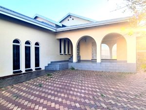 3 Bed House in Woodlands
