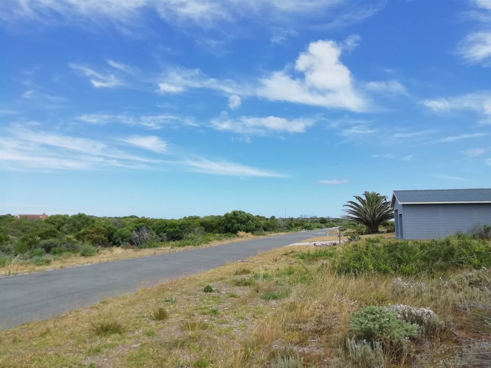 1040 m² Land available in Kleinbaai photo number 4