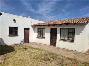 1 Bed House in Etwatwa
