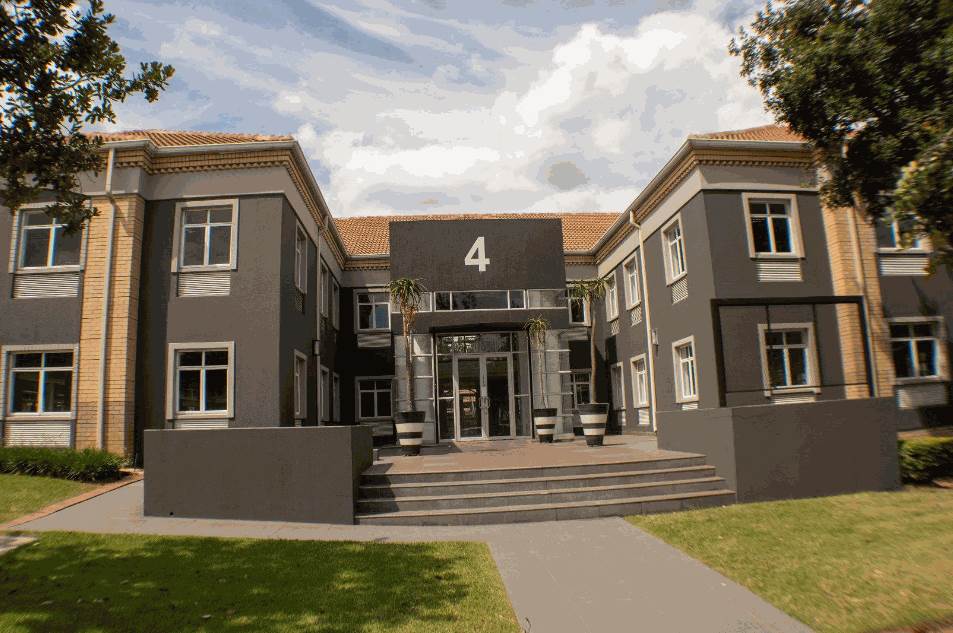 160  m² Office Space in Fourways photo number 14