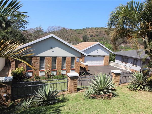 5 Bed House in Chatsworth Central