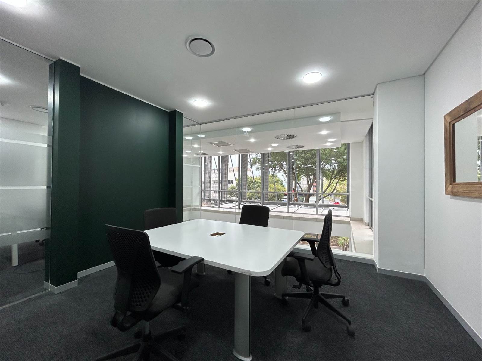 17  m² Office Space in Sandown photo number 11