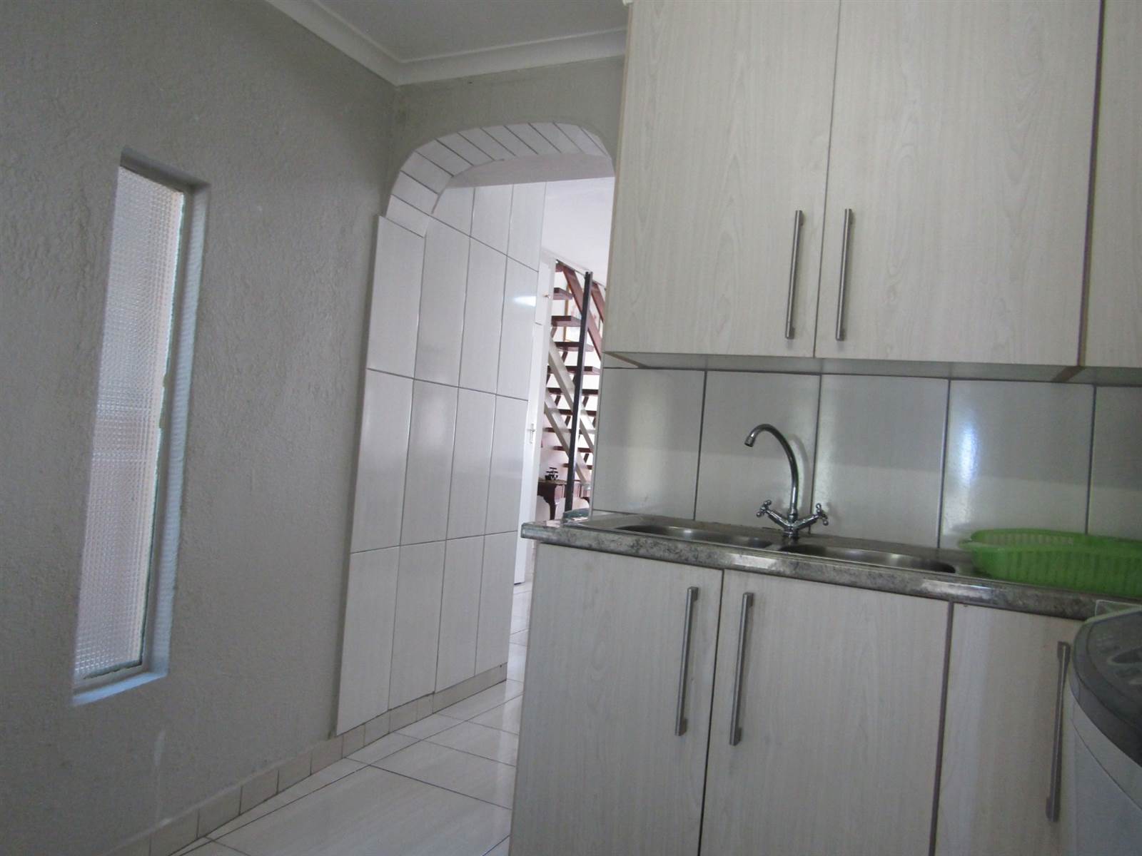 3 Bed Townhouse in Krugersdorp North photo number 8