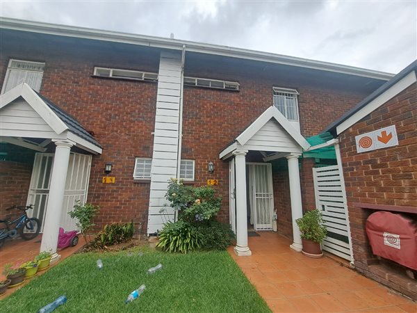 3 Bed Townhouse in Bedford Gardens