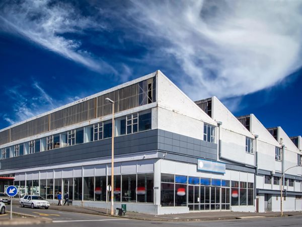 Commercial space Commercial space