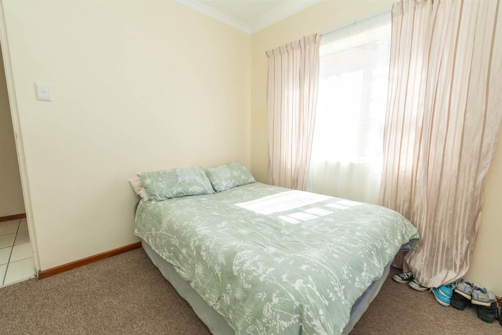 3 Bed Townhouse in Parsons Vlei photo number 12