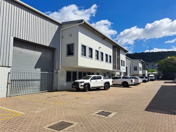 534  m² Industrial space in Riverhorse Valley