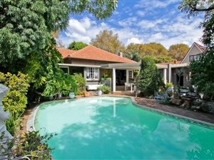 3 Bed House in Orchards